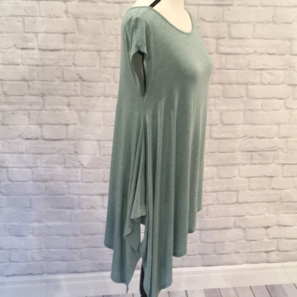 Anthropologie, Bordeaux Asymmetrical Tee in Tiffany Blue - XS; will fit S-M - Picture 4 of 8